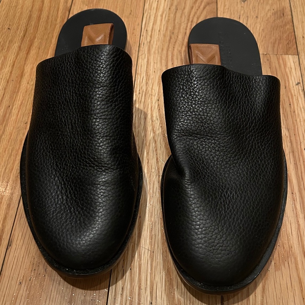 Mercedes Castillo Teah Flat Leather Slides